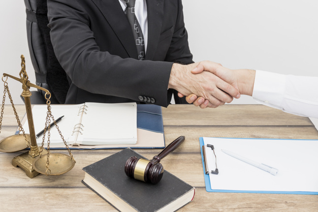 Pourquoi engager un avocat lors de la rédaction d'un testament ?