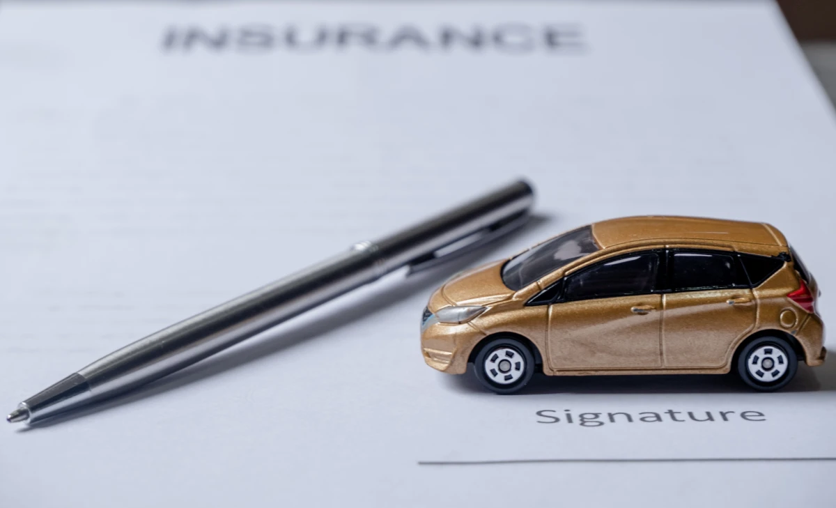 Assurance auto : obligations en matière de couverture des dommages matériels