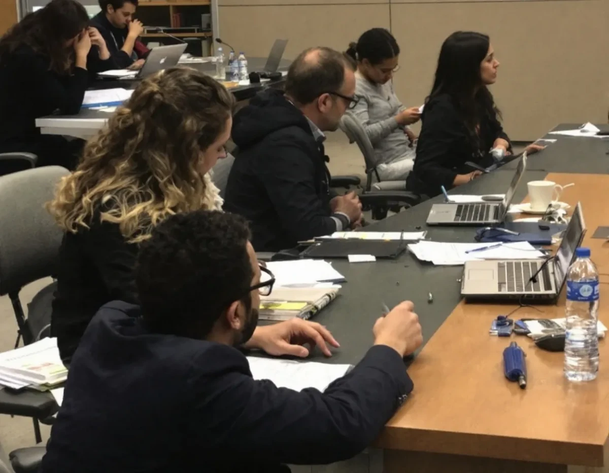 Loi n°2025-337 : Nouvelles règles pour les pratiques commerciales