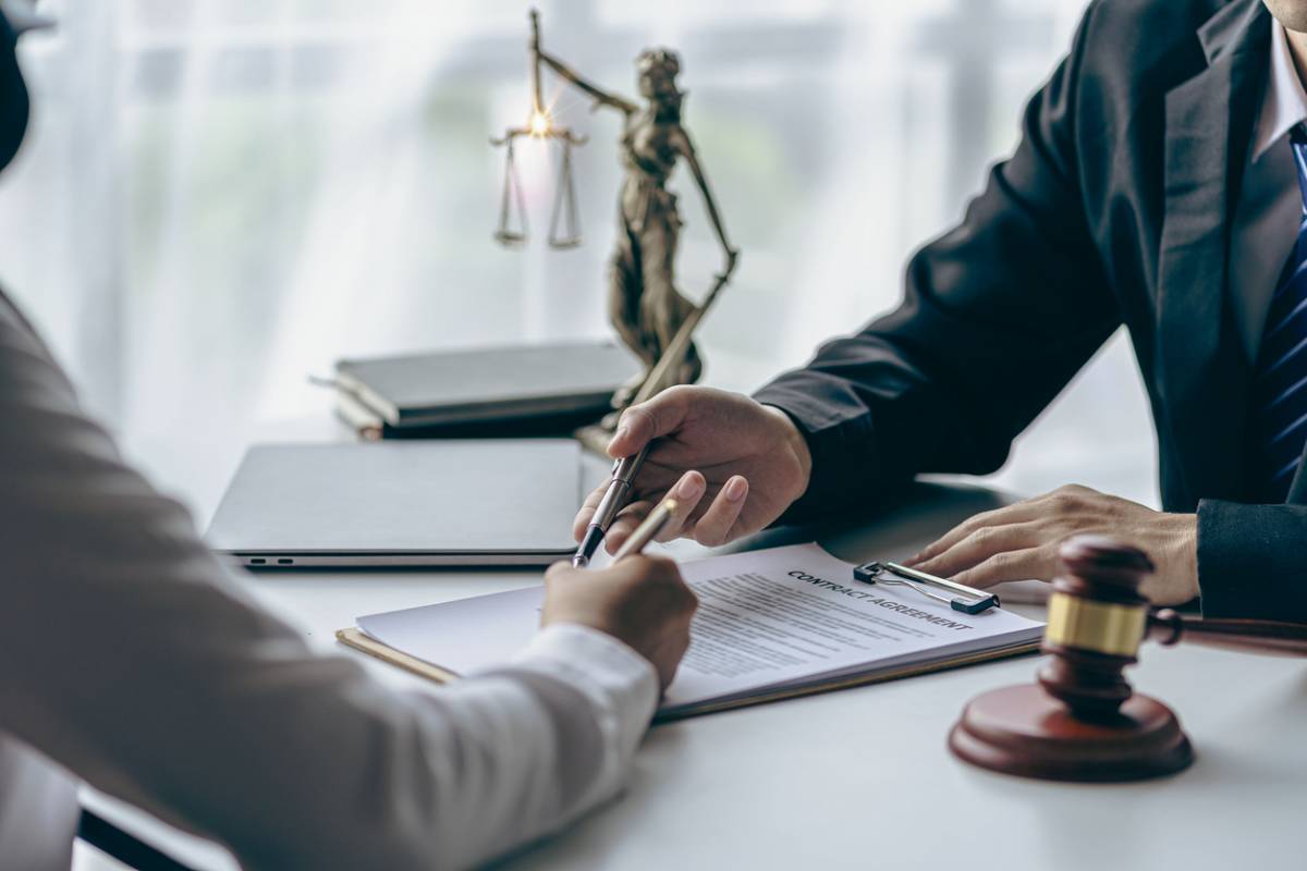 Litige avec un promoteur : pourquoi faire appel à un avocat spécialisé ?